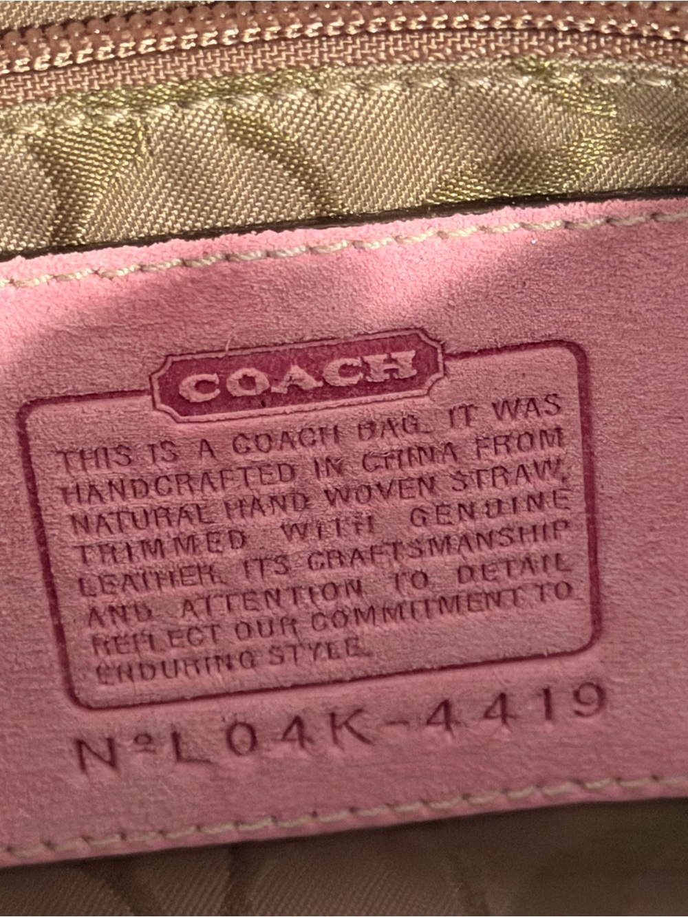 Coach vintage mid 2000s woven straw soho tote with coral pink suede trim. - Picture 3 of 7